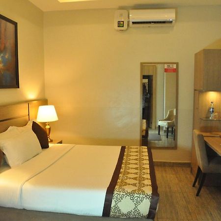 Moz One Executive Guest Rooms Agadez Mobushipe Exteriör bild