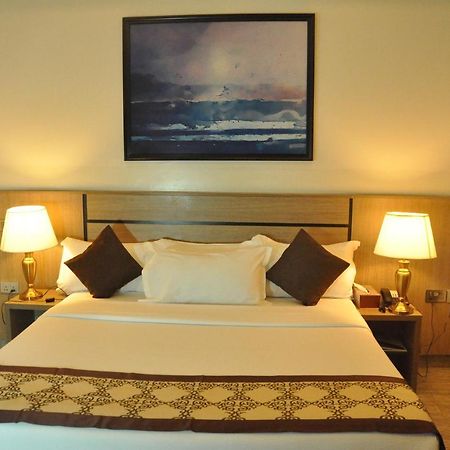 Moz One Executive Guest Rooms Agadez Mobushipe Exteriör bild