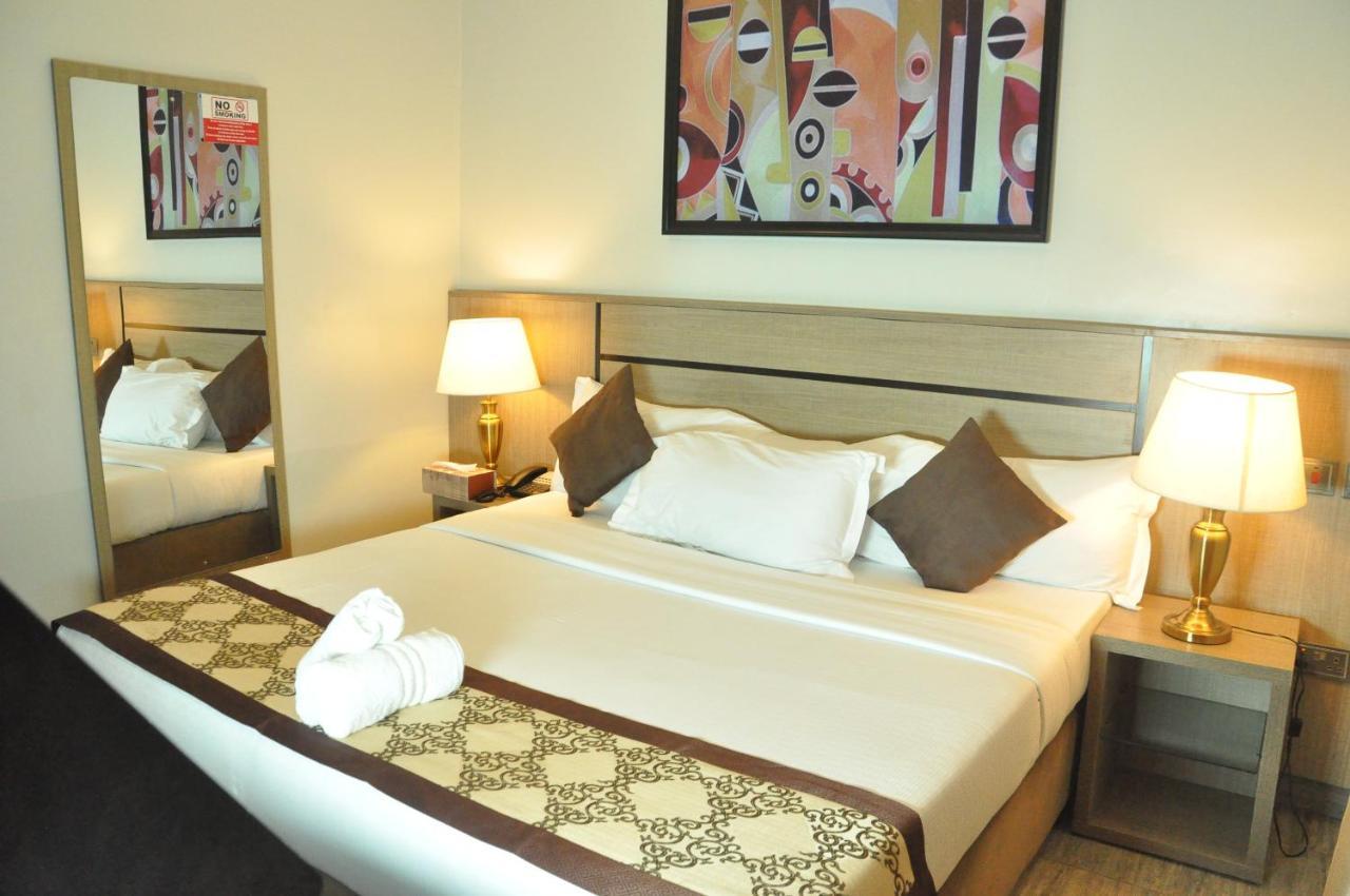 Moz One Executive Guest Rooms Agadez Mobushipe Exteriör bild
