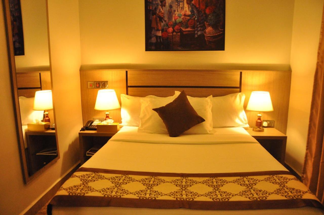 Moz One Executive Guest Rooms Agadez Mobushipe Exteriör bild